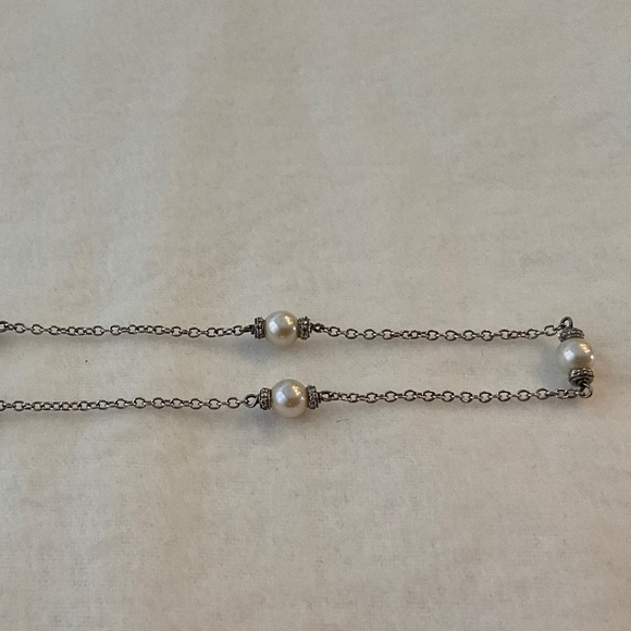 Diamond & Pearl Station 18k White Gold Necklace - Picture 5 of 14